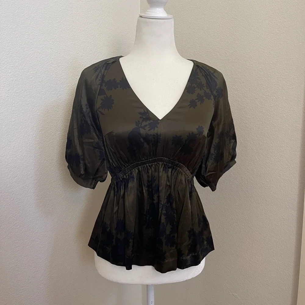 Madewell Shirred Puff-Sleeve Top in Satin XSmall